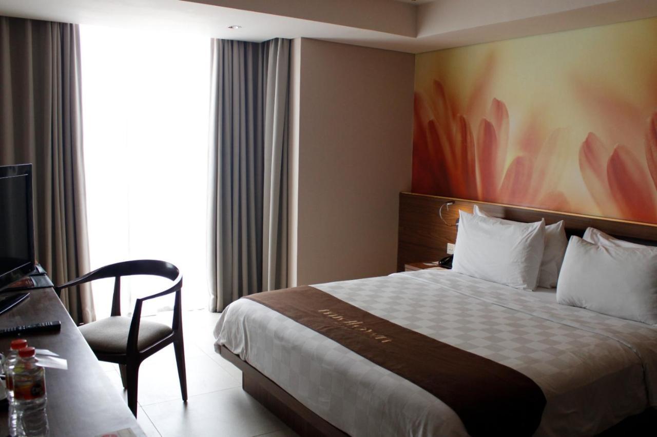 Midtown Hotel Σουραμπάγια Εξωτερικό φωτογραφία