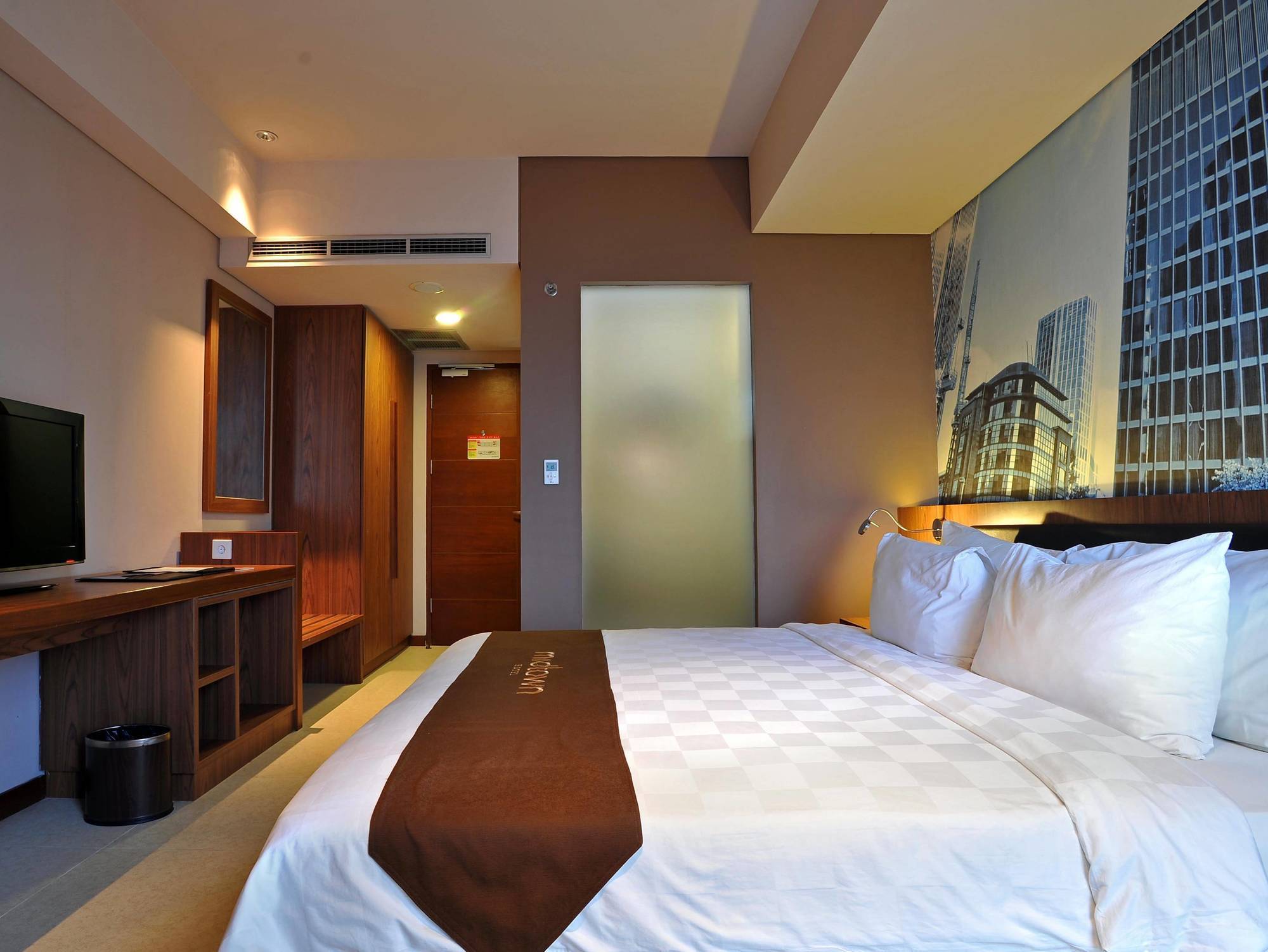 Midtown Hotel Σουραμπάγια Εξωτερικό φωτογραφία